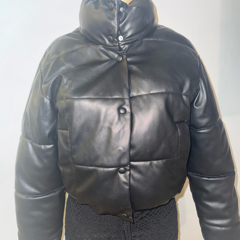 Zara Black Cropped Faux Leather Puffer Jacket Size Xs